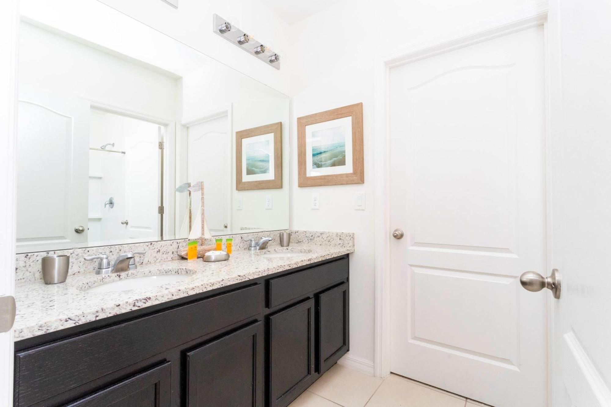 Marvelous 7 Bd W/ Pool Close To @ Solterra 6086 Holiday home