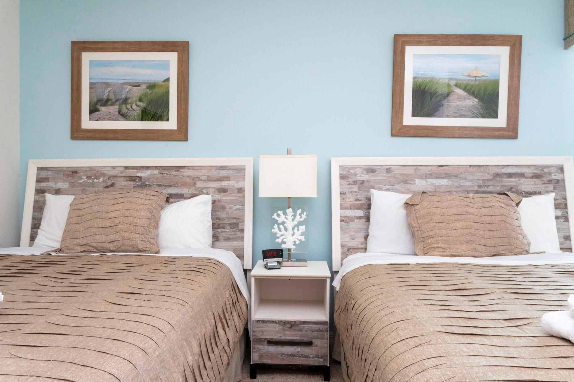 Marvelous 7 Bd W/ Pool Close To @ Solterra 6086 Holiday home Davenport