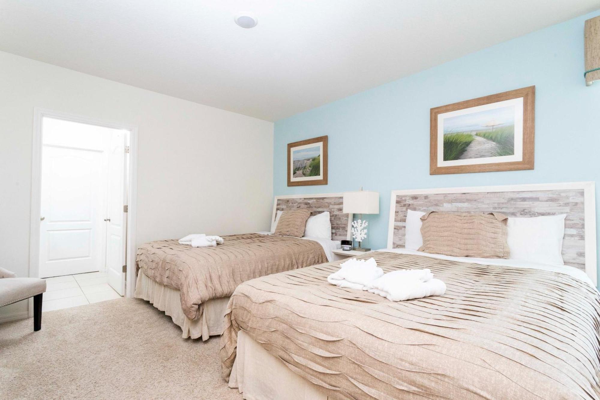 Holiday home Marvelous 7 Bd W/ Pool Close To @ Solterra 6086 Davenport