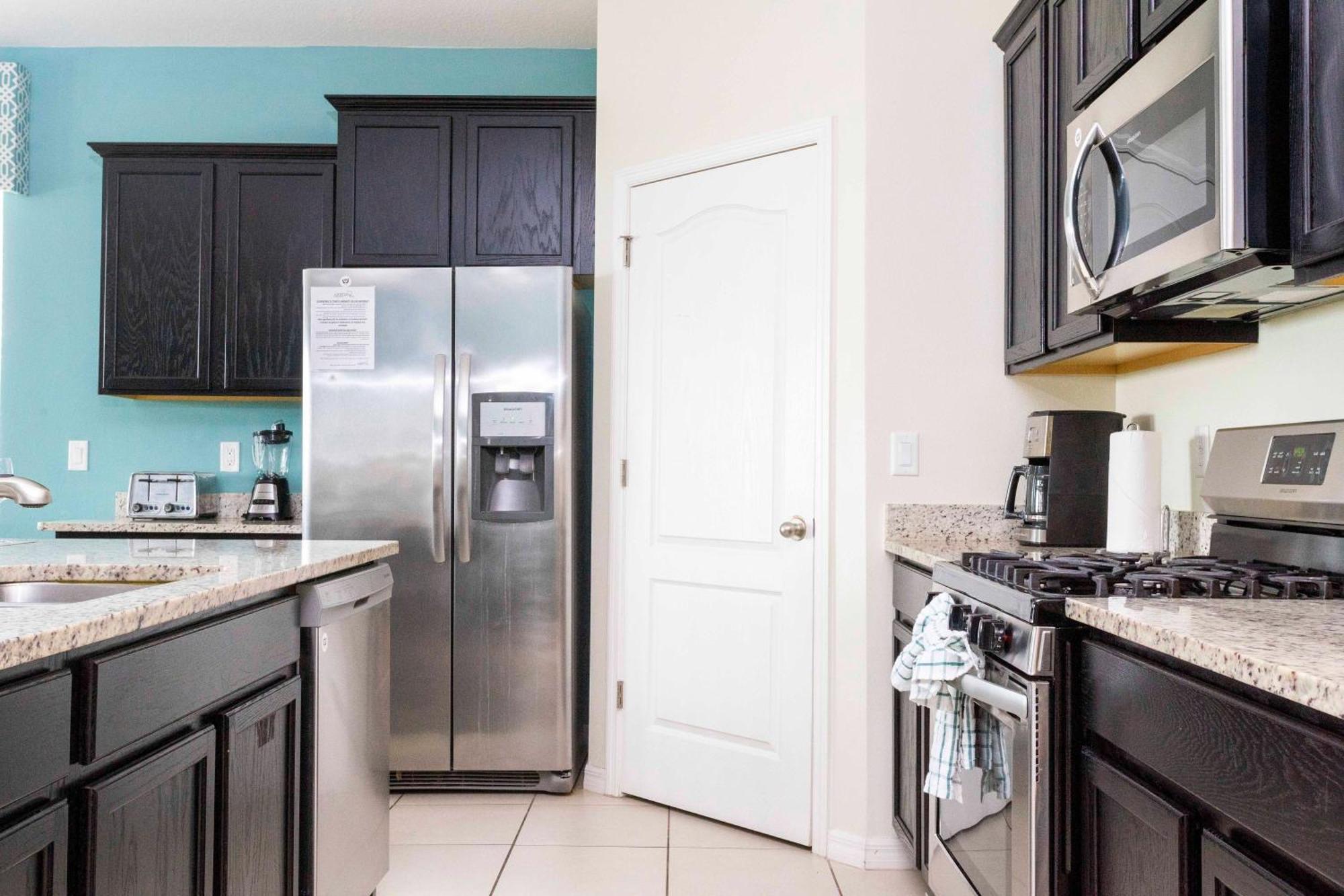 Marvelous 7 Bd W/ Pool Close To @ Solterra 6086 * Davenport
