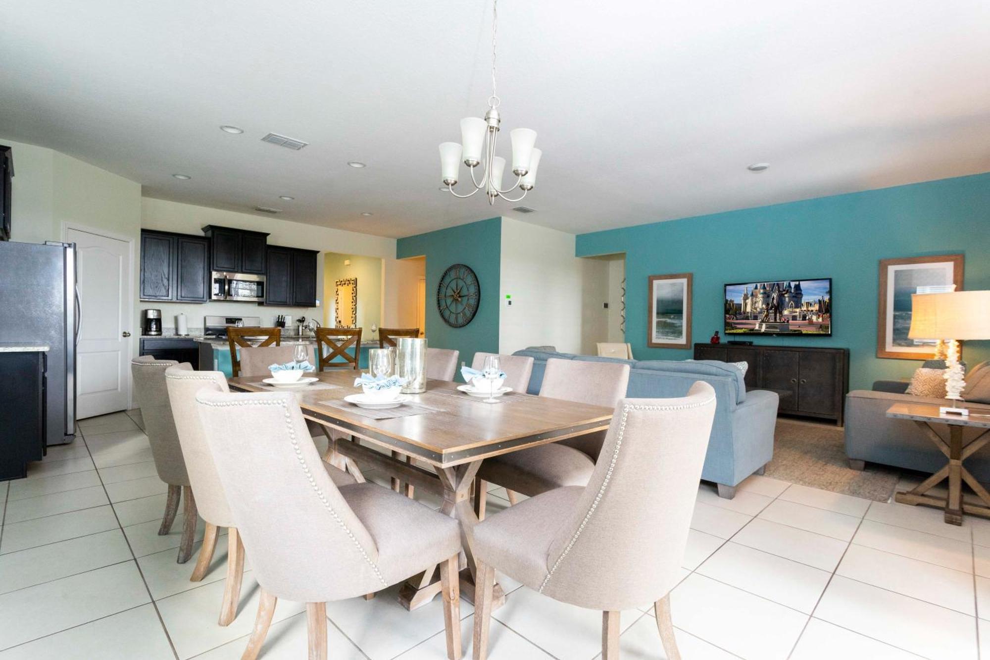 Marvelous 7 Bd W/ Pool Close To @ Solterra 6086 *
