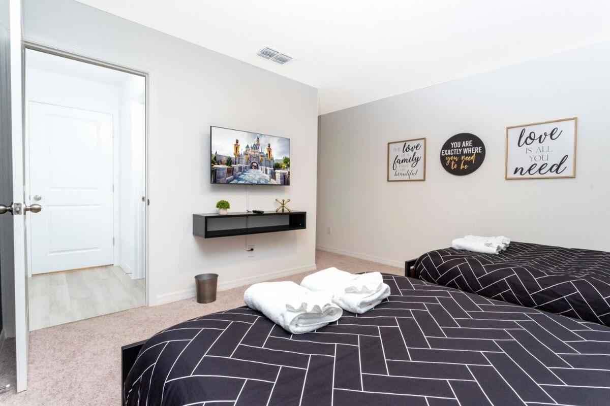 Cozy 3 Bd Close To @ Enclaves At Festival 808 Davenport
