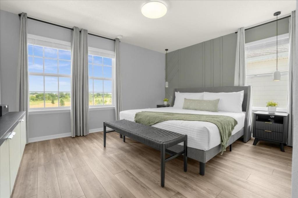 10 Bedrooms- 8 Bathrooms- Windsor Cay 16392 Sk Orlando