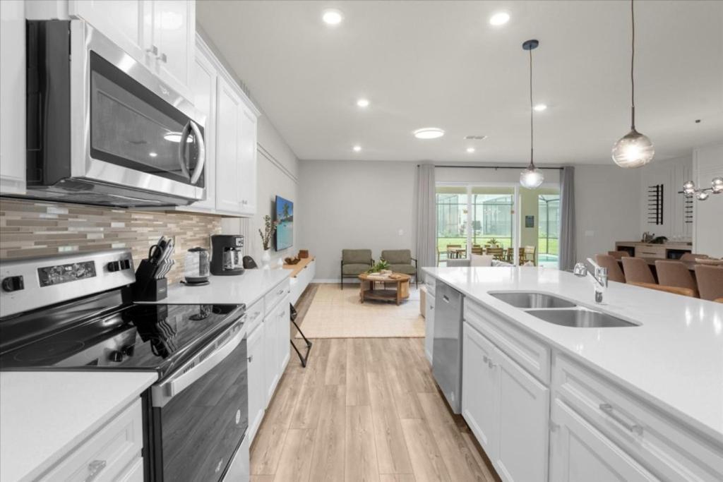 Holiday home 10 Bedrooms- 8 Bathrooms- Windsor Cay 16392 Sk Orlando