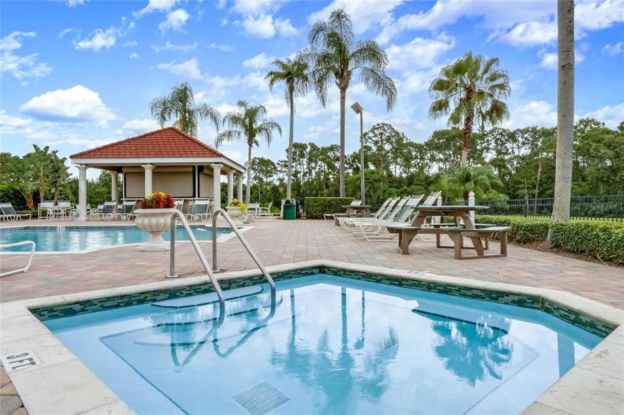Holiday home Ultimate Family With Incredible Sunset Views, 4 Miles From Disney! Kissimmee