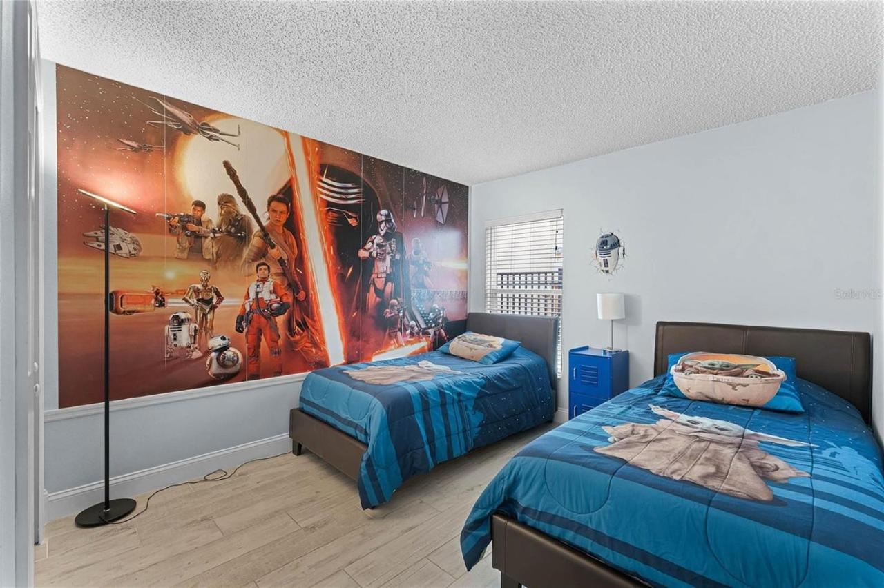 Holiday home Ultimate Family With Incredible Sunset Views, 4 Miles From Disney!