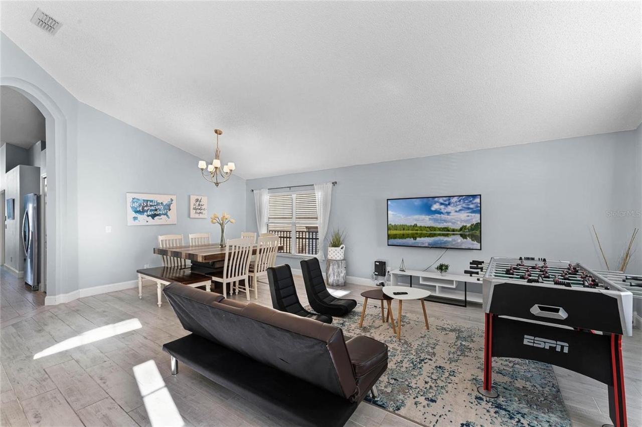 Holiday home Ultimate Family With Incredible Sunset Views, 4 Miles From Disney! *