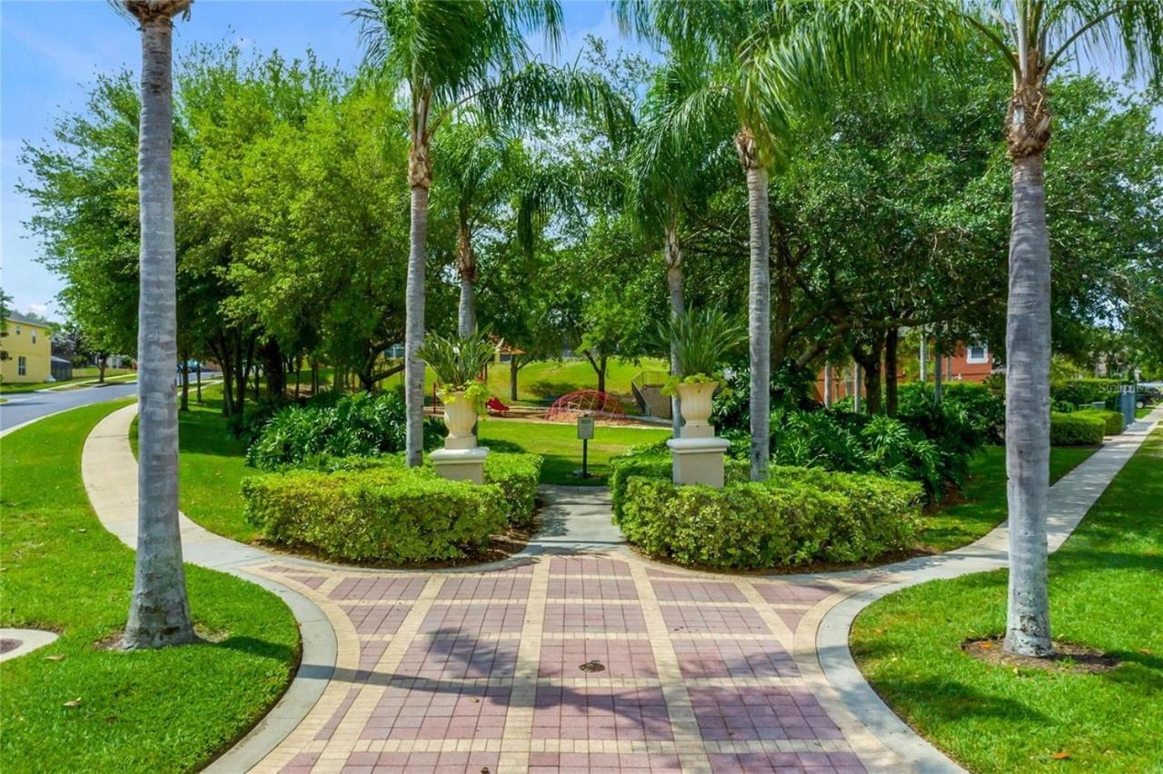 Ultimate Family With Incredible Sunset Views, 4 Miles From Disney!