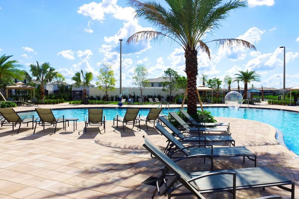 Holiday home Stunning Game & Pool Jacuzzi Storey 2799 *