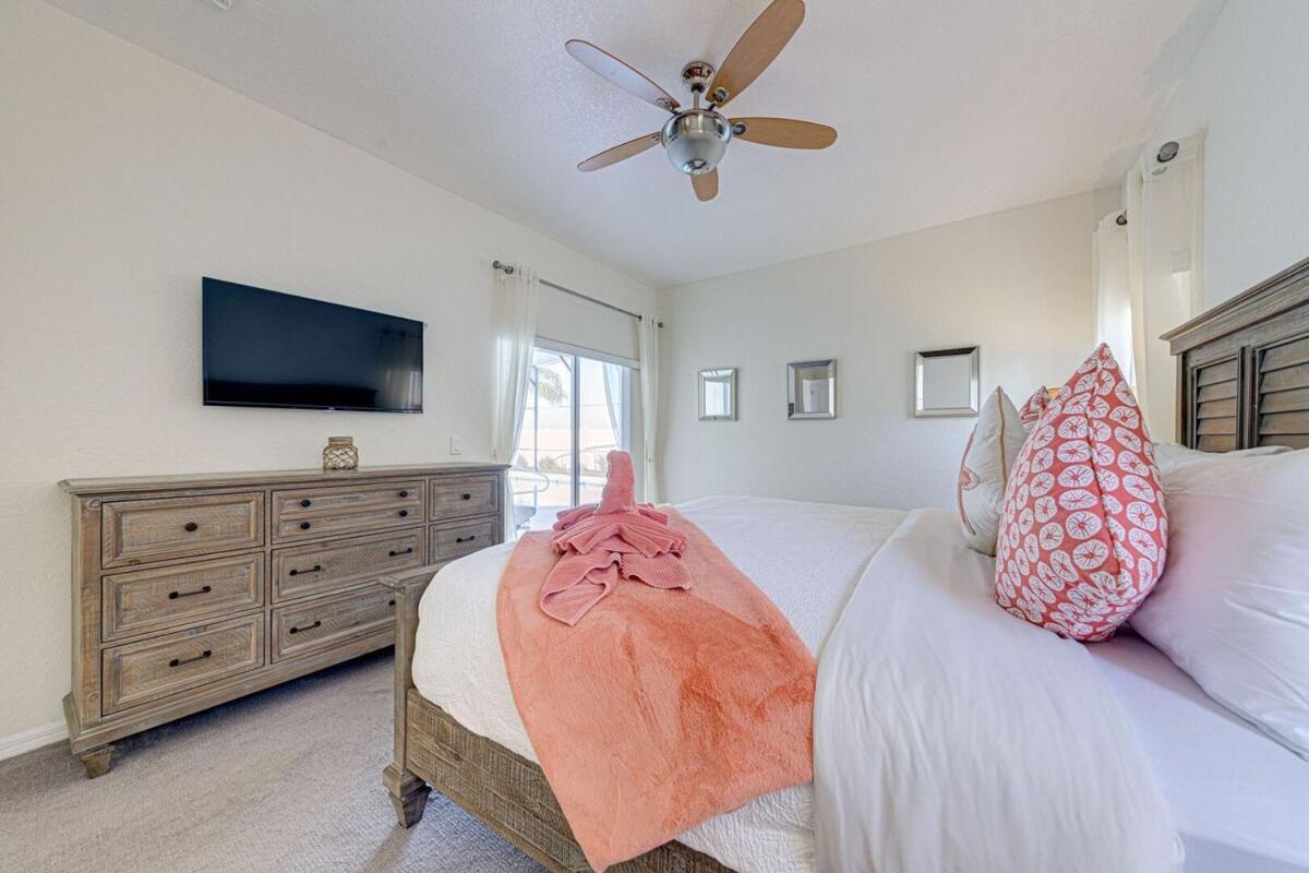 2025 Vacation Savings Secure Your Spot Today Holiday home *