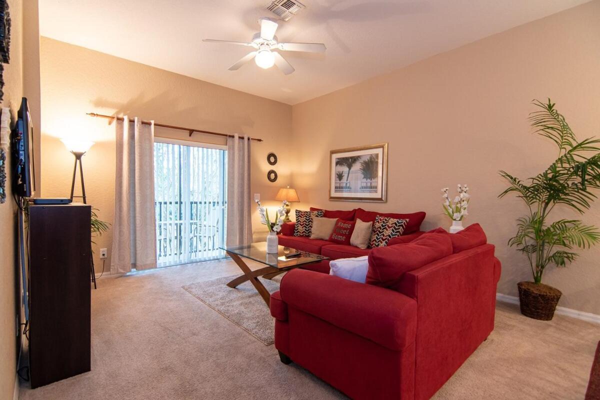 Enjoy Life And Fun At Orlandos Location Apartment *