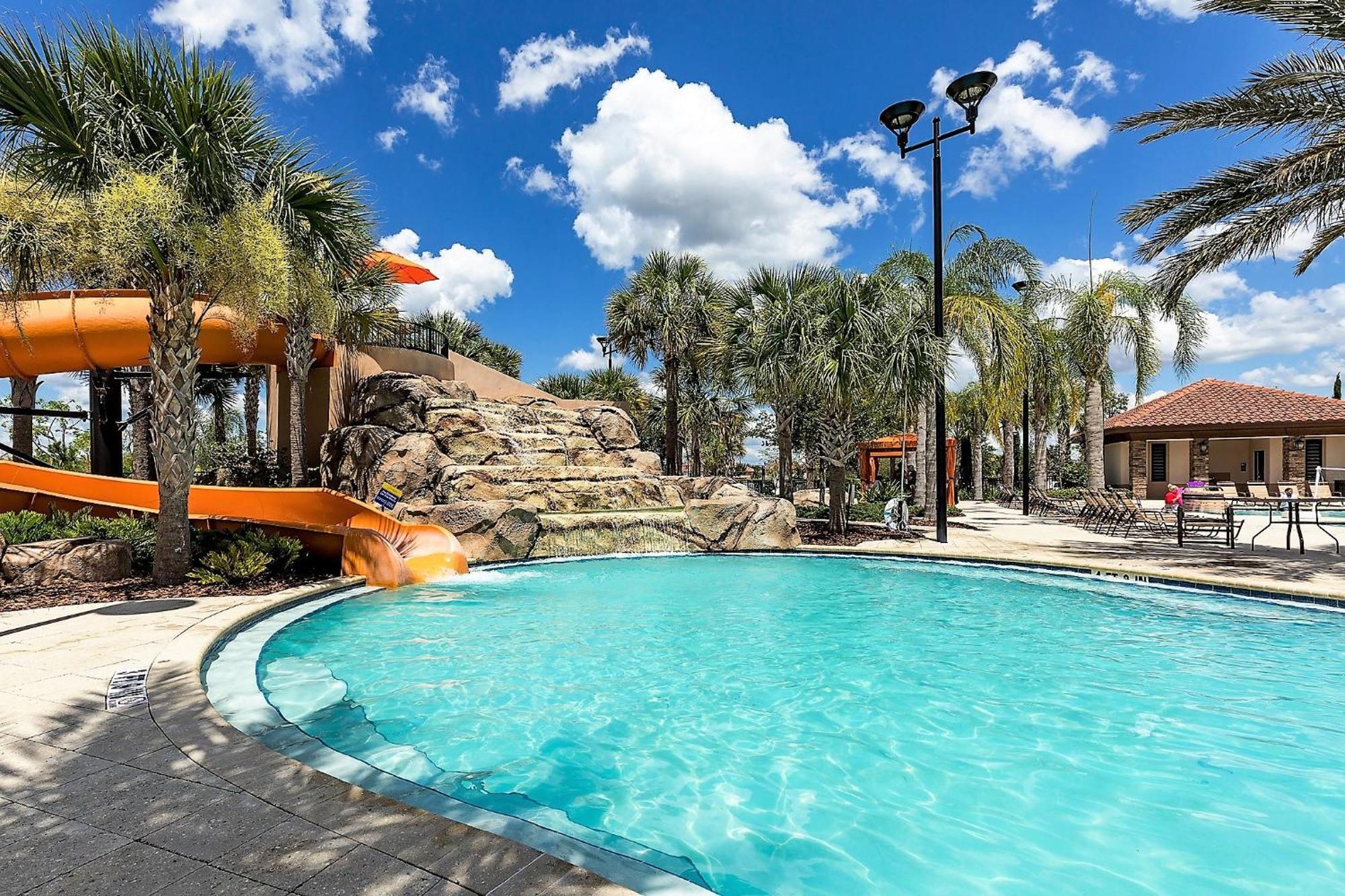 Experience Luxury In Spacious Solterra Nr With South-west Facing Private Pool