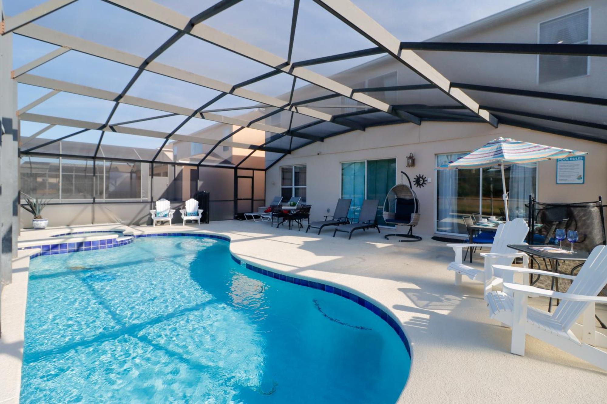 Spacious Emerald Island With Pool And Amenities Near Holiday home *