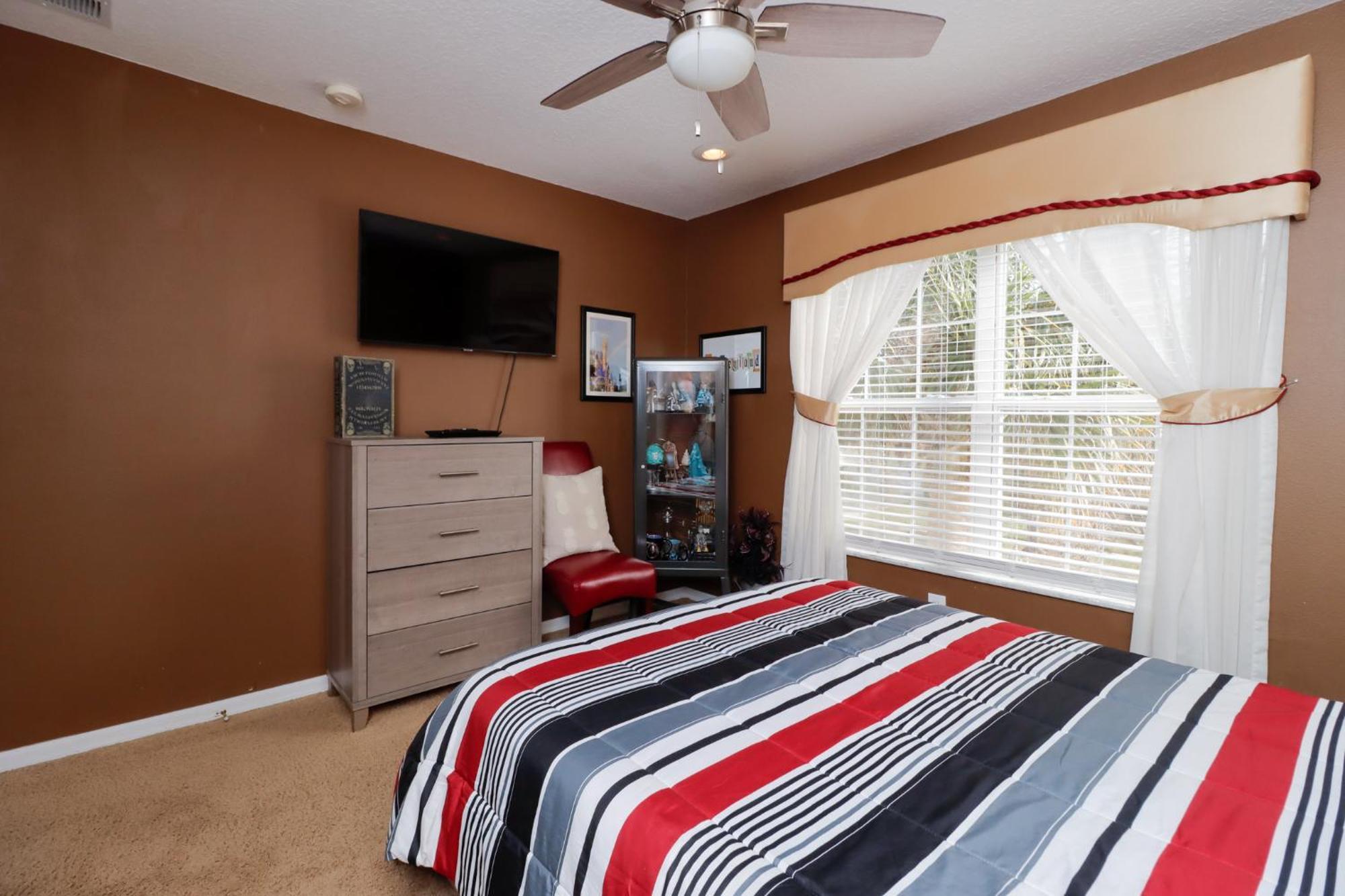 Spacious Emerald Island With Pool And Amenities Near *