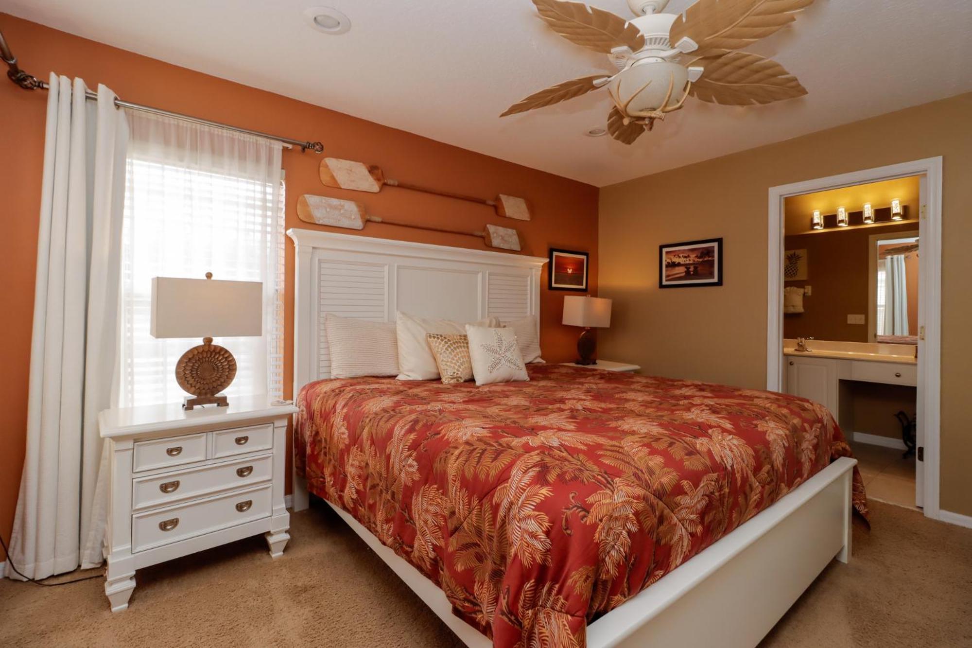 Spacious Emerald Island With Pool And Amenities Near