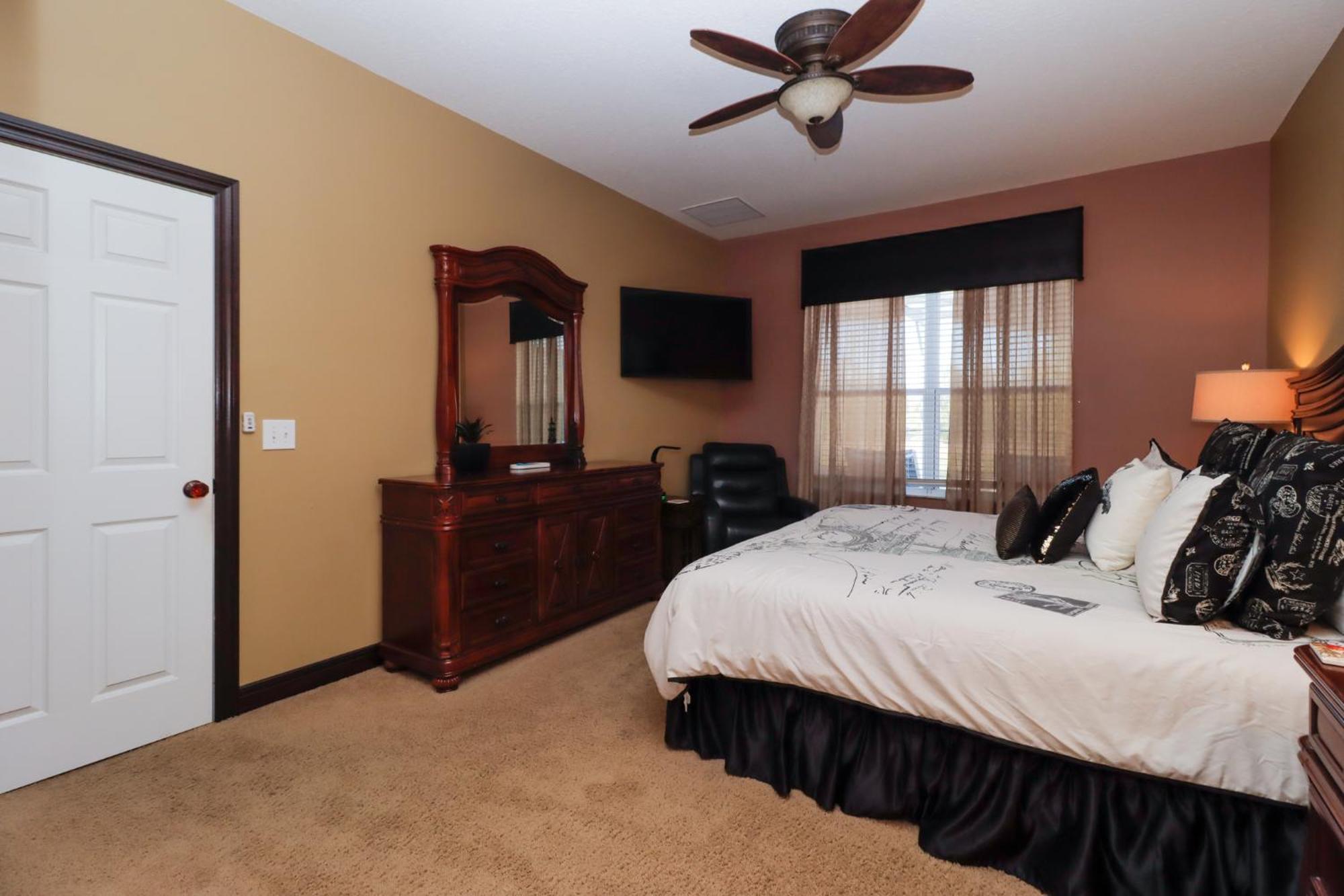 Holiday home Spacious Emerald Island With Pool And Amenities Near