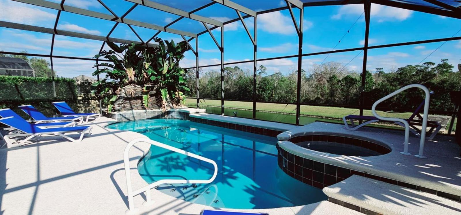 Luxury Emerald Island With Stunning Pool Deck And View Near Holiday home *