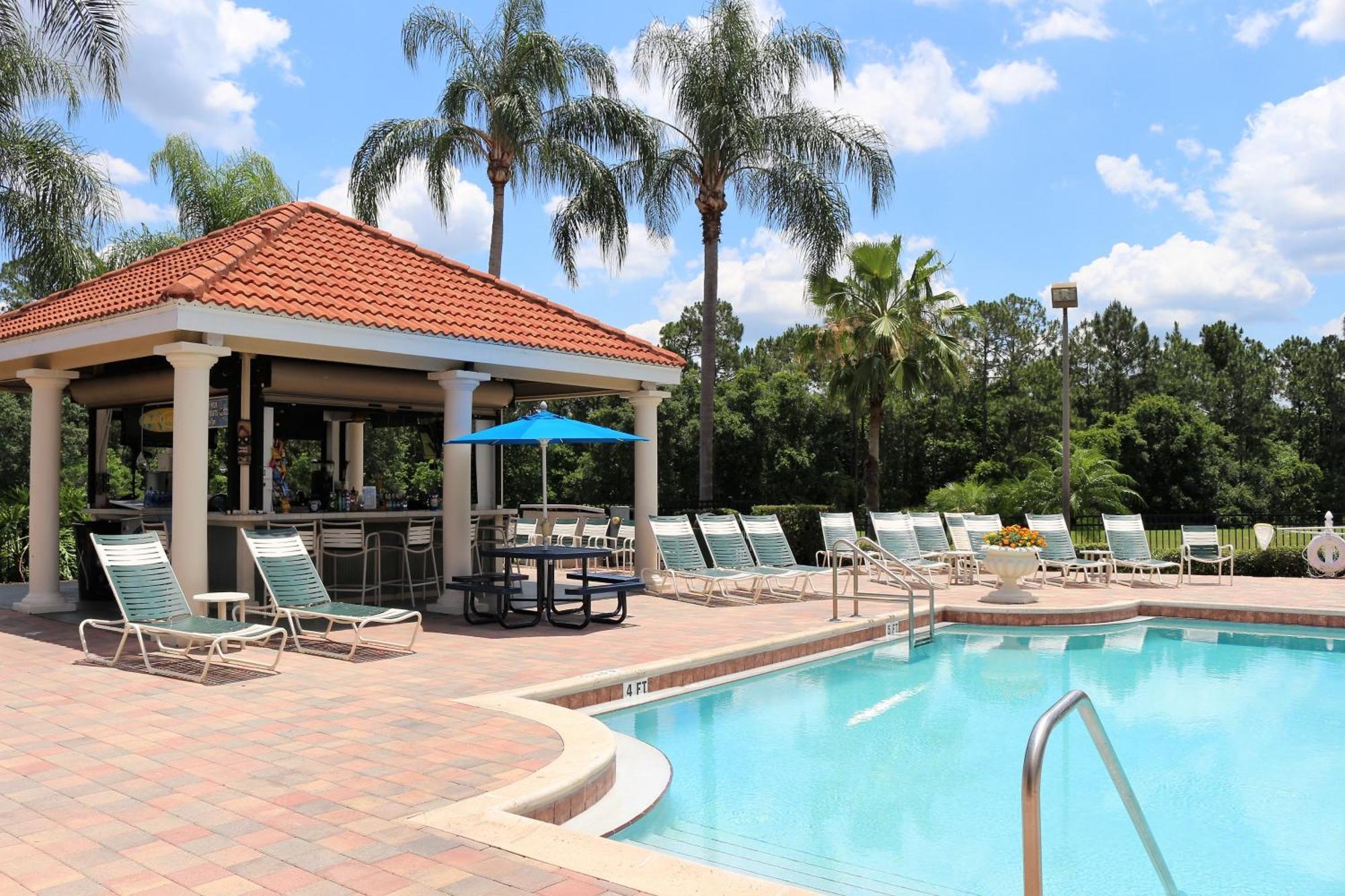 Luxury Emerald Island With Stunning Pool Deck And View Near Holiday home *