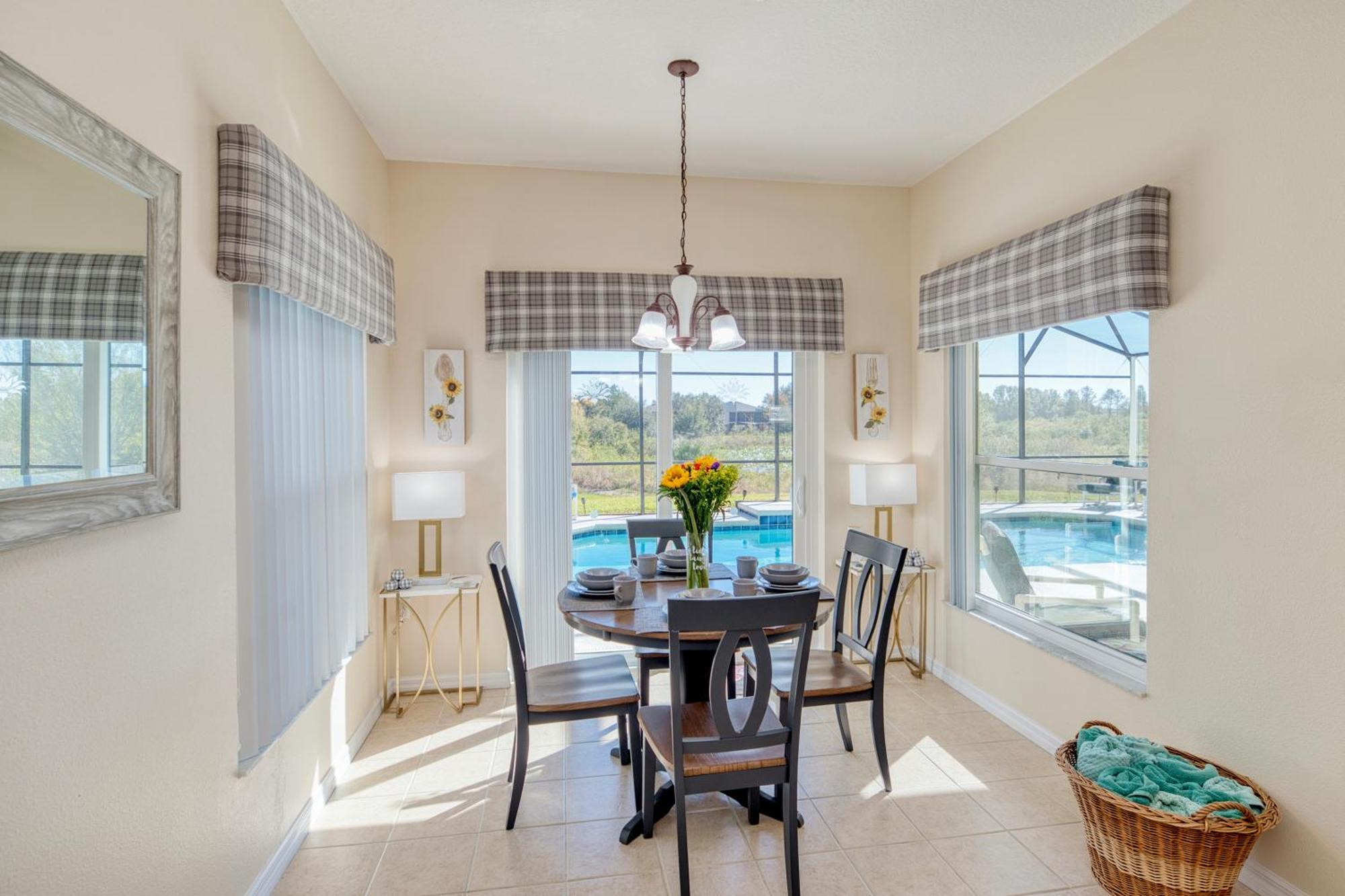Family Vacation With Large South-west Private Pool And Games * Davenport