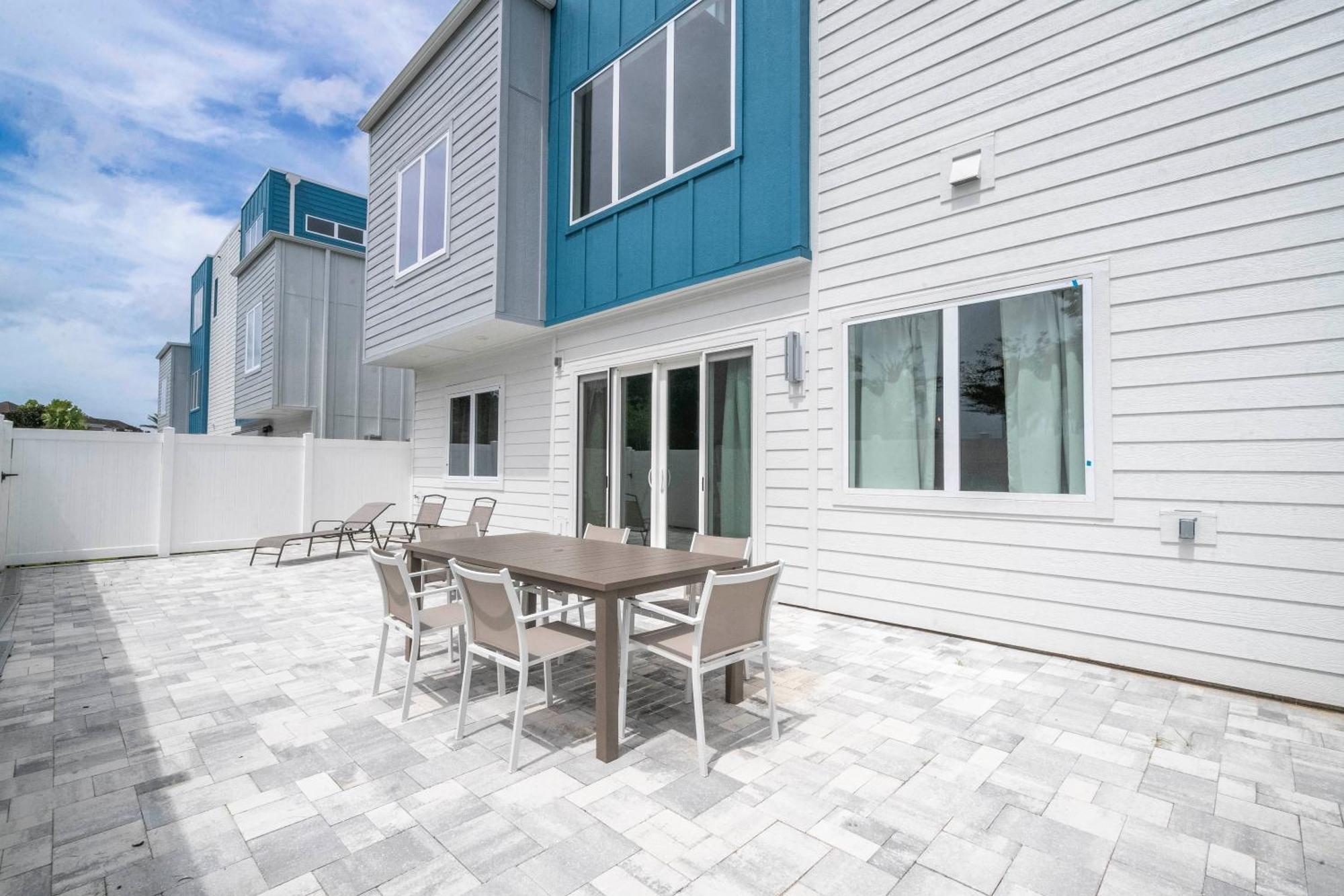 3br Brand New *