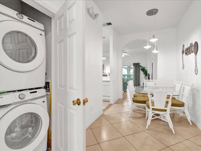 3 Bedroom In Fabulous Near World Holiday home *