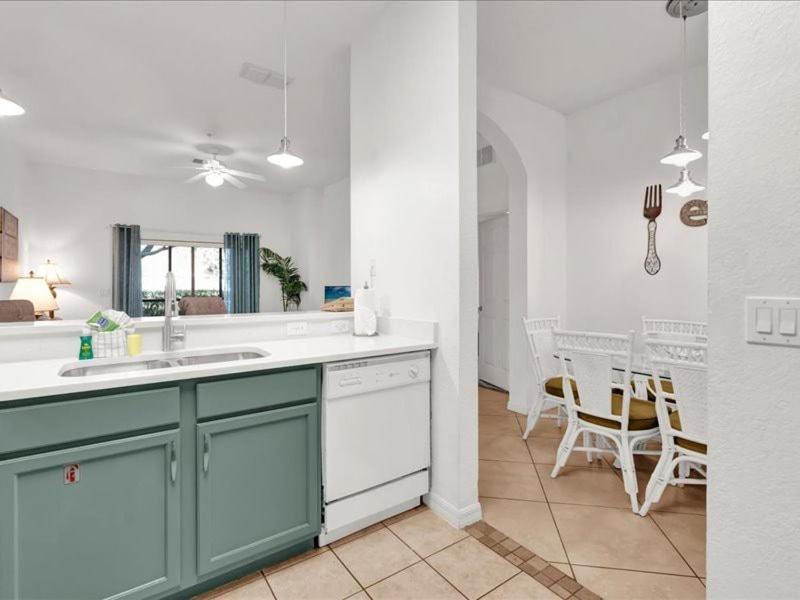 3 Bedroom In Fabulous Near World *