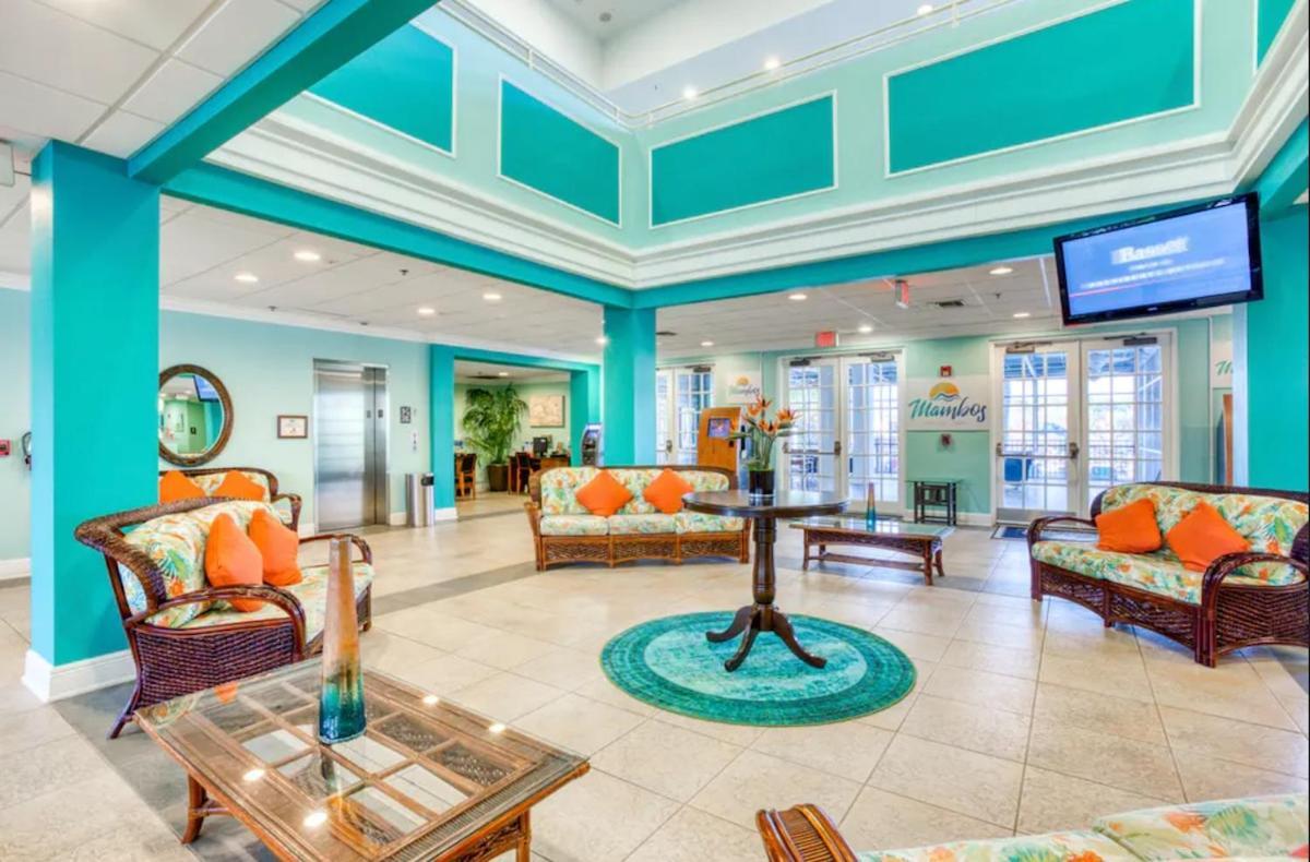 3 Bedroom In Fabulous Near World *
