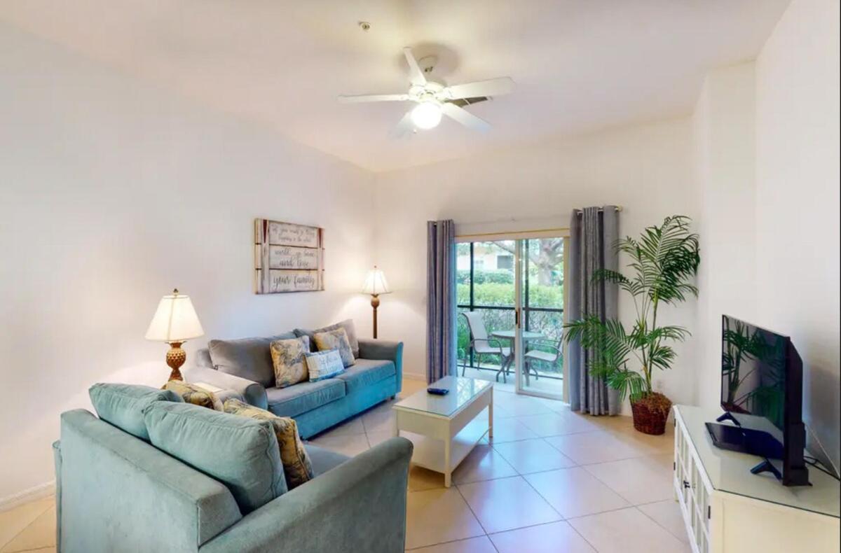 3 Bedroom In Fabulous Near World *