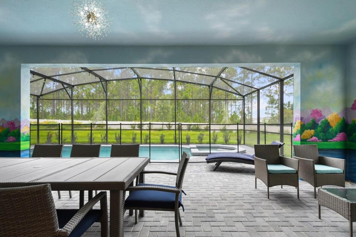 Holiday home Brand New Windsor Island 10br Mansion Pool
