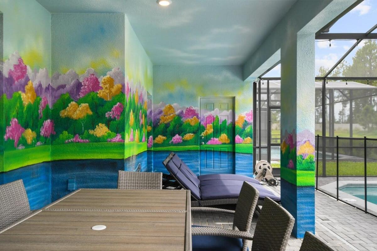 Brand New Windsor Island 10br Mansion Pool Holiday home Davenport