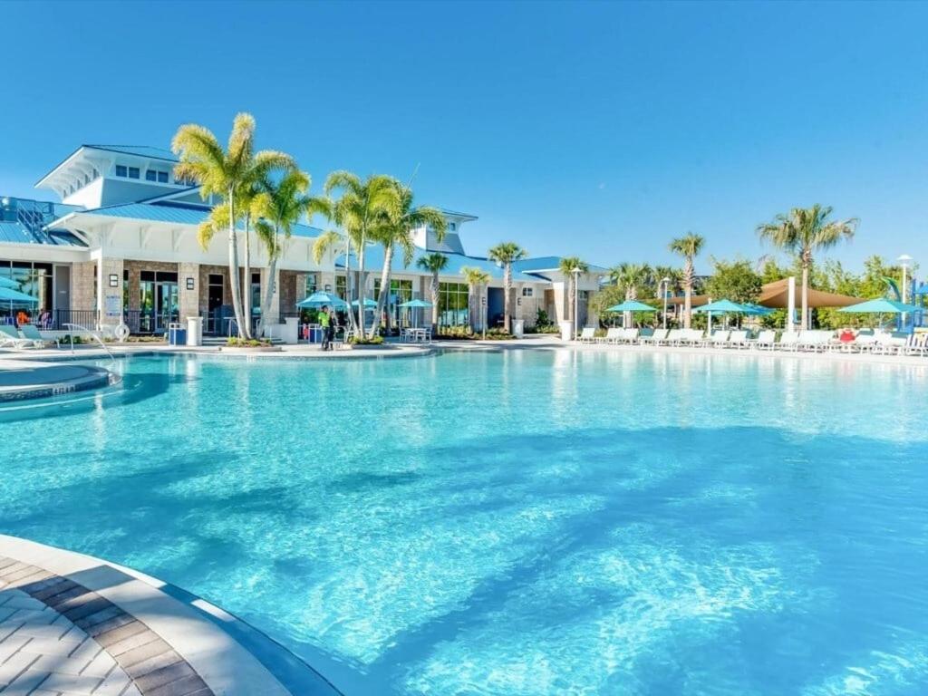 Holiday home Brand New 7 Bedroom With Pool Themed Close *