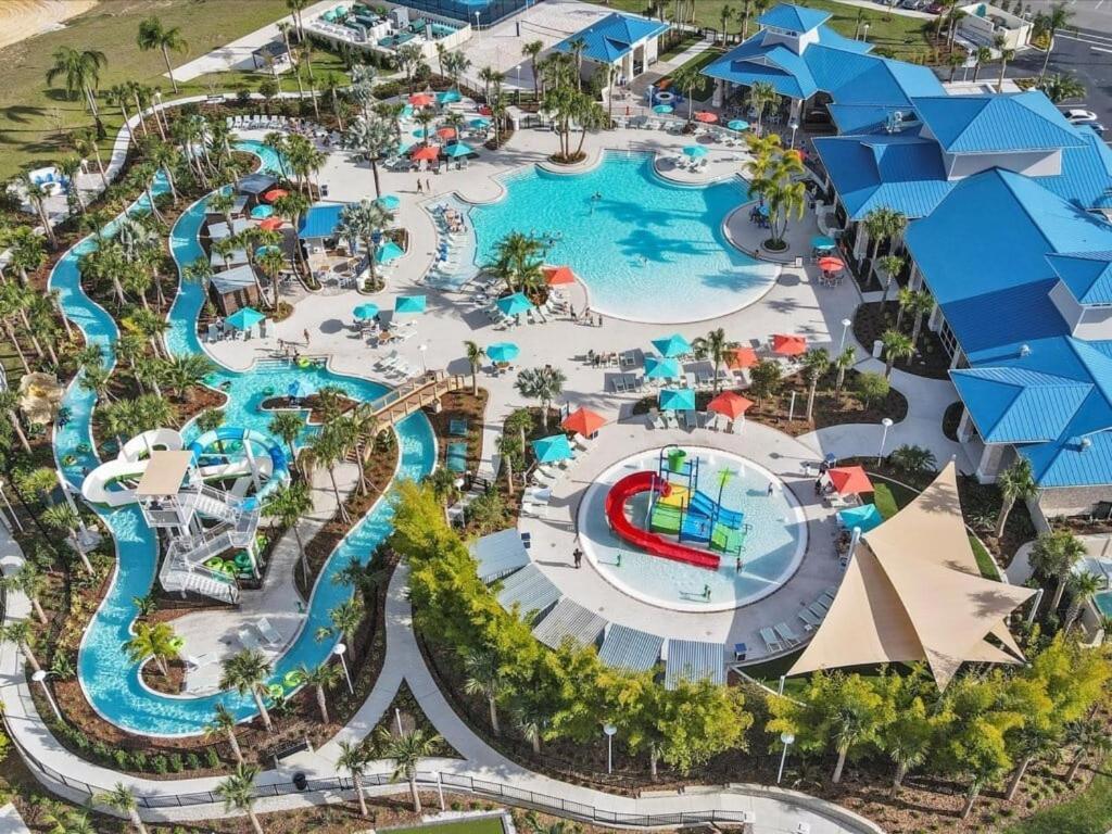 Brand New 7 Bedroom With Pool Themed Close Holiday home *