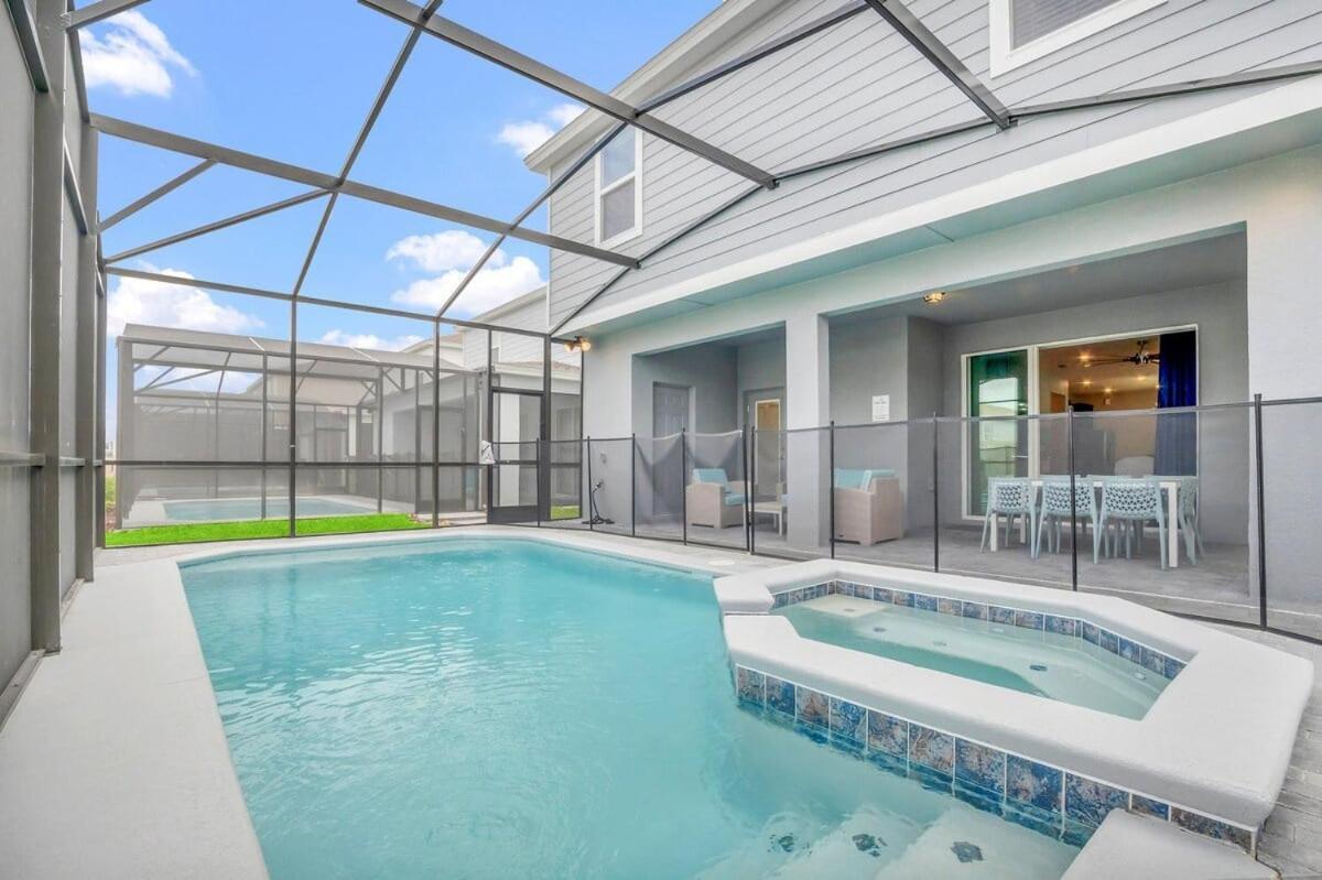 Brand New 7 Bedroom With Pool Themed Close Holiday home Davenport