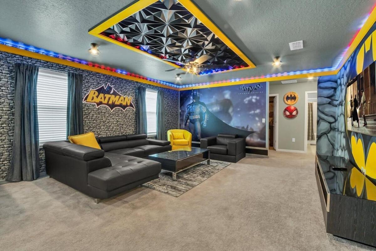 Brand New 7 Bedroom With Pool Themed Close Davenport