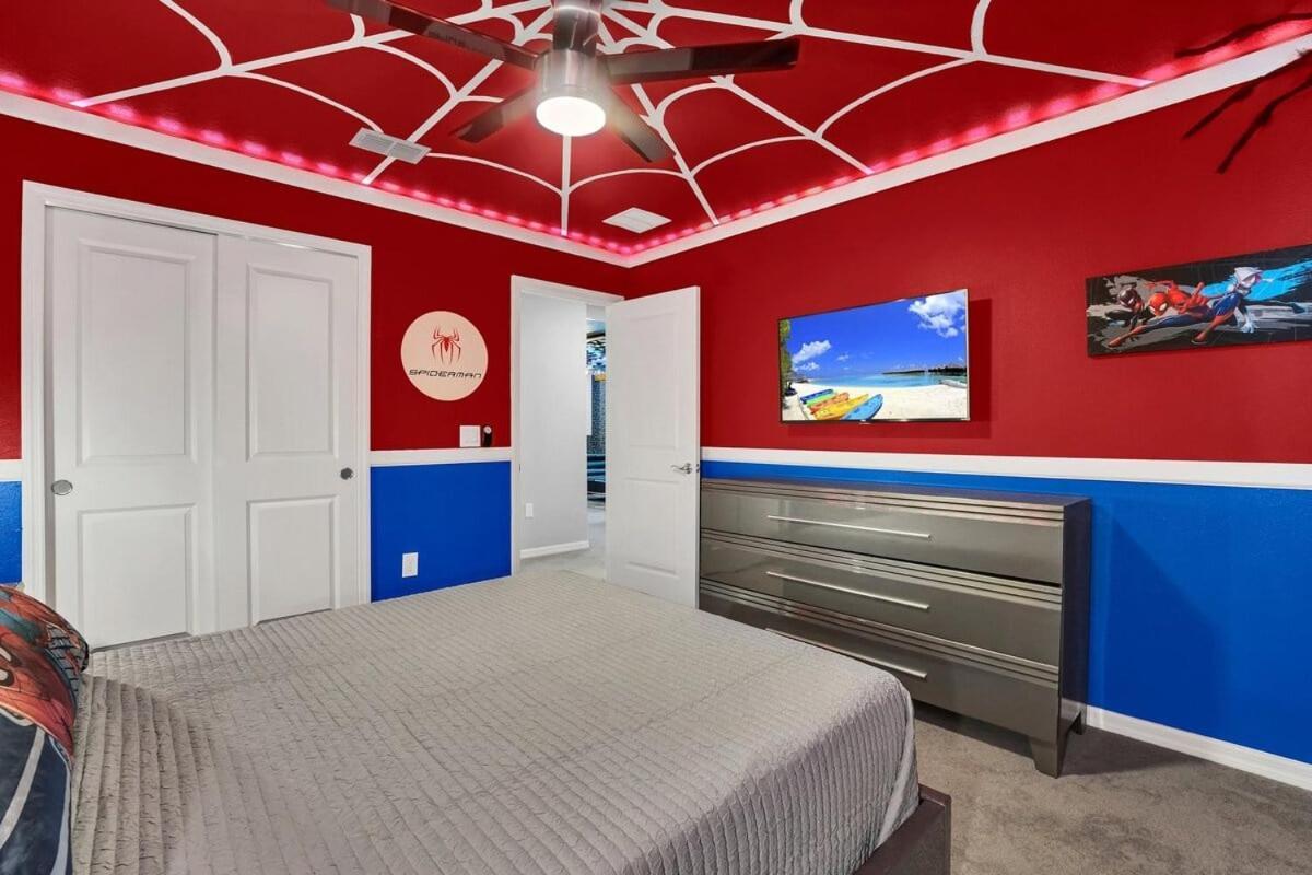 Brand New 7 Bedroom With Pool Themed Close