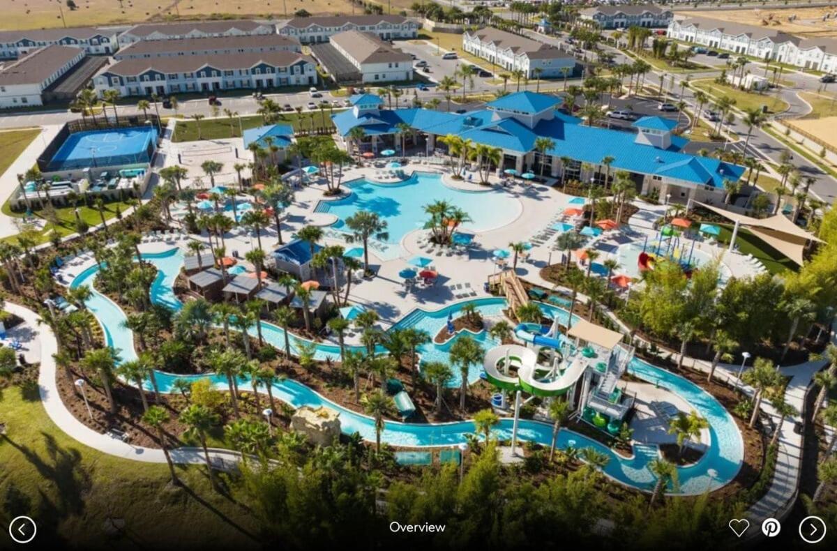 Holiday home Brand New 10br Pool Fireworks View Davenport
