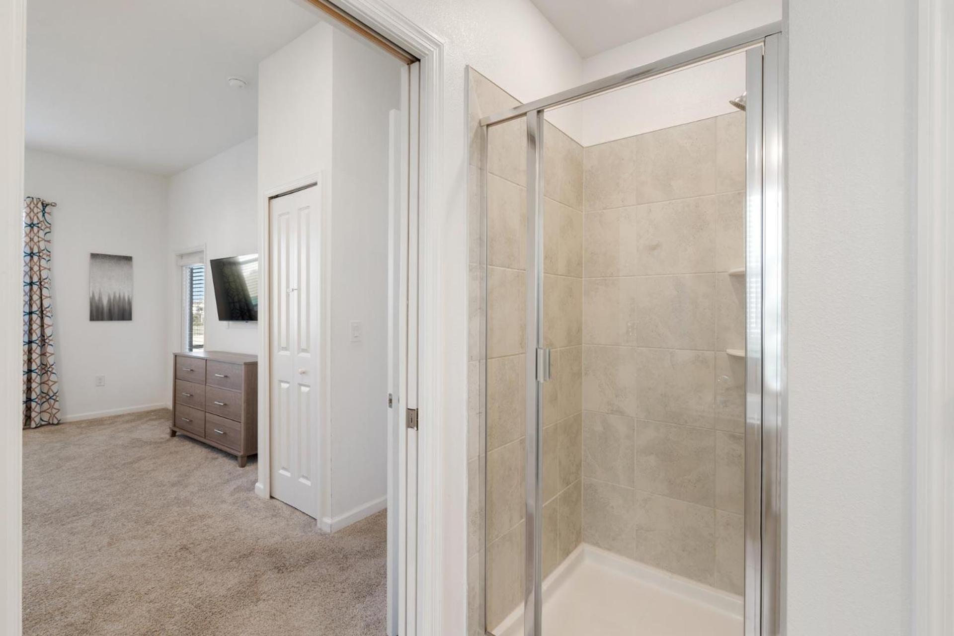 Apartment 977 Splash Shot *