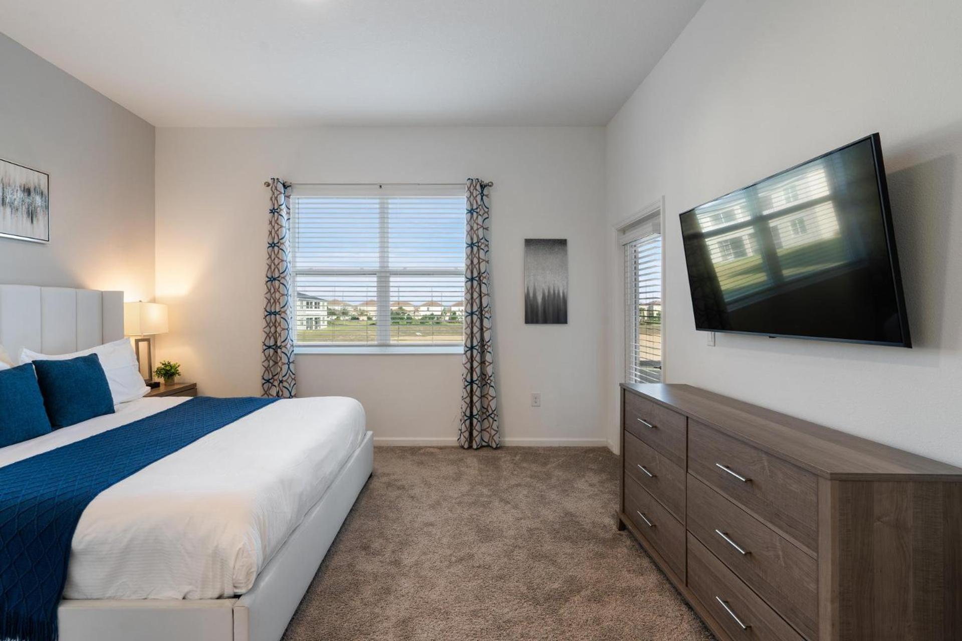 977 Splash Shot Apartment