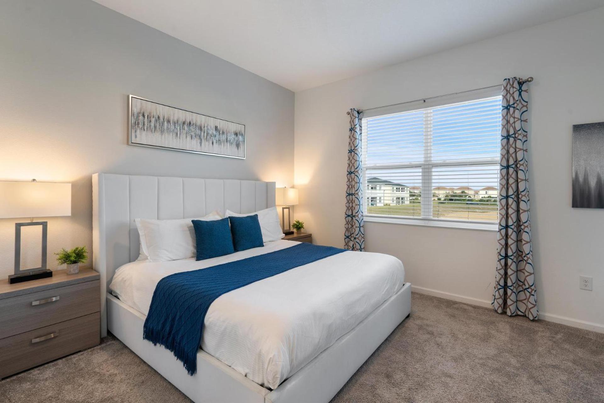 977 Splash Shot Apartment