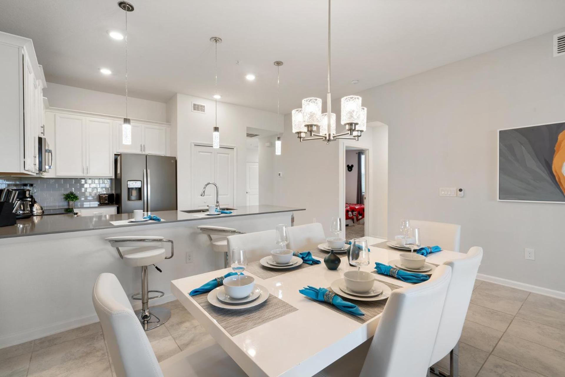 977 Splash Shot Apartment *