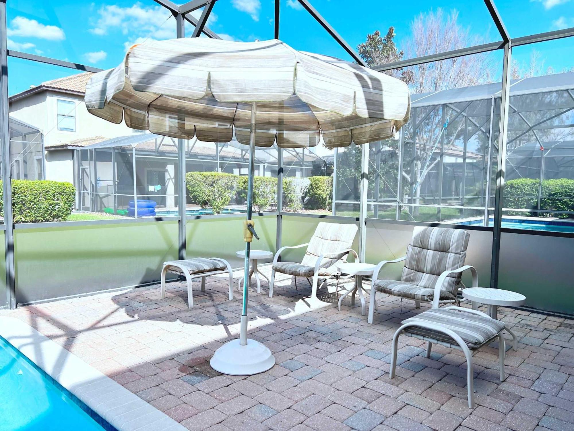 Beautiful 7bd Family With Themed Game Room-9117 Davenport