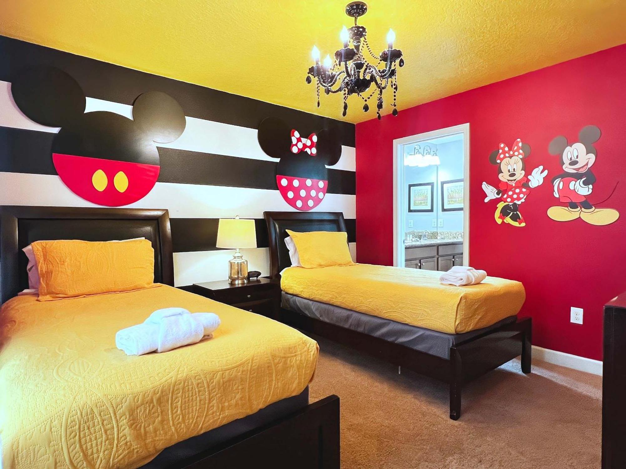 Beautiful 7bd Family With Themed Game Room-9117 * Davenport