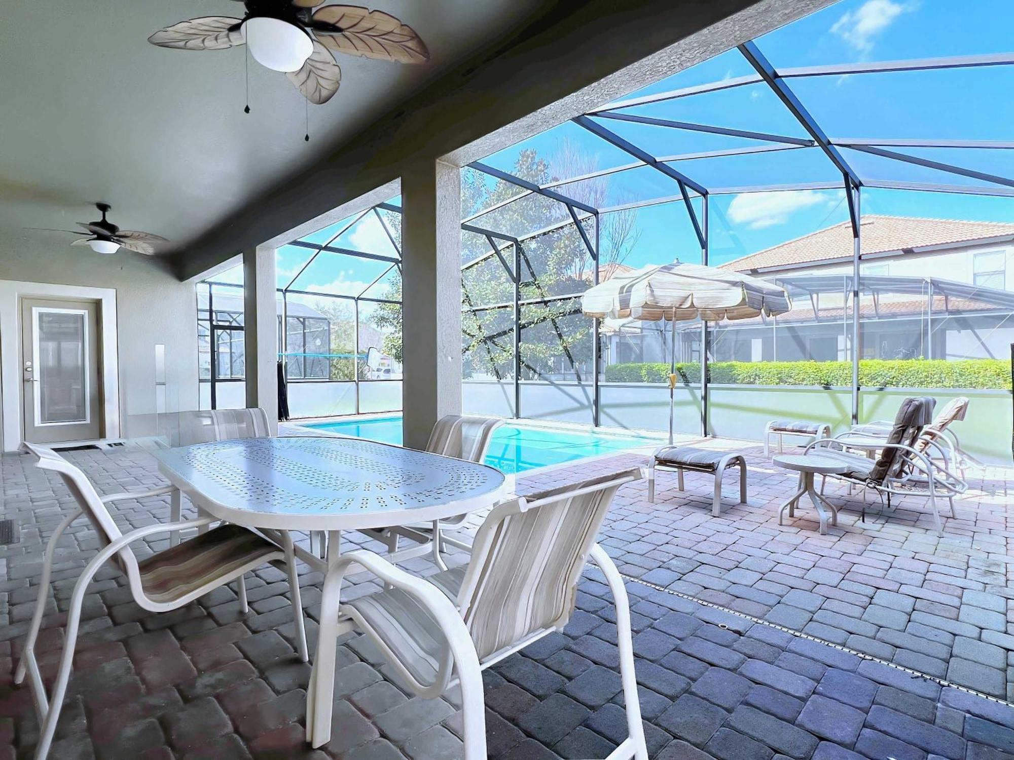 Beautiful 7bd Family With Themed Game Room-9117