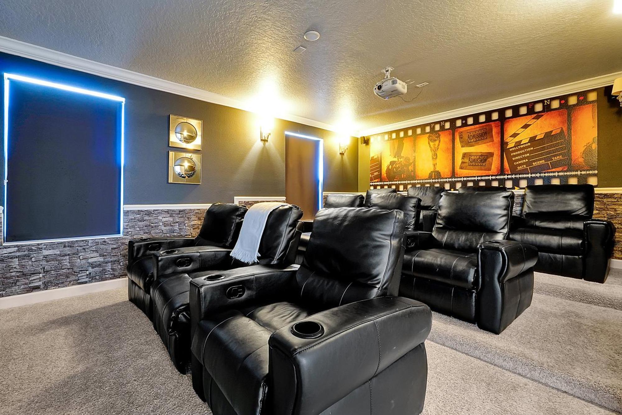 Champions Gate Home: Pool, Movie & Near Holiday home