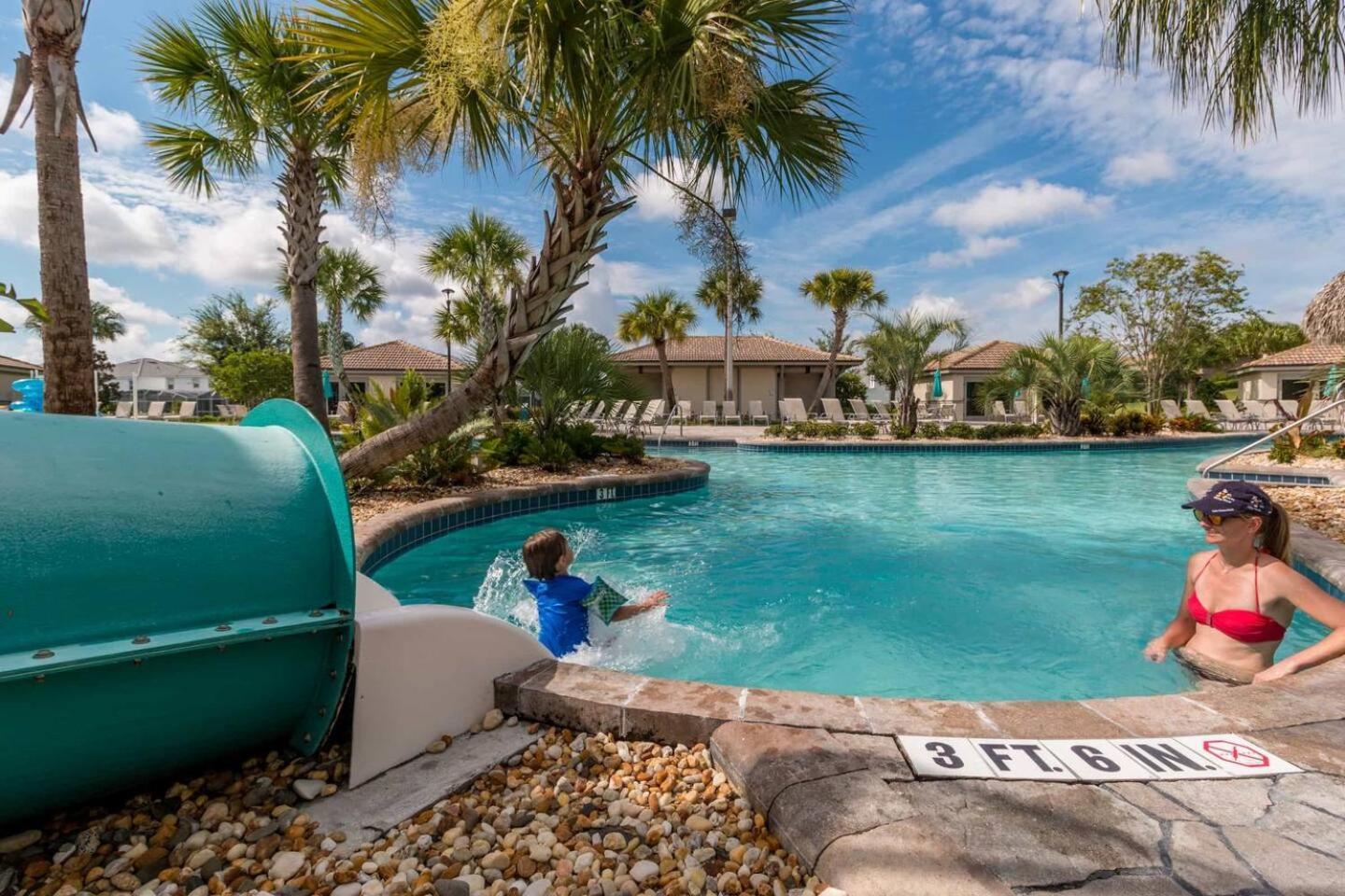 Holiday home Champions Gate Home: Pool, Movie & Near *