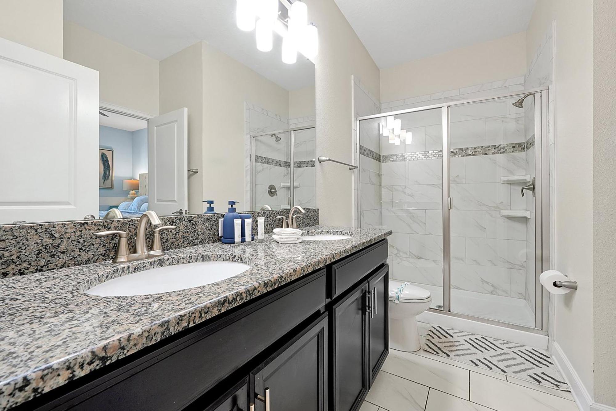 Champions Gate Home: Pool, Movie & Near Davenport