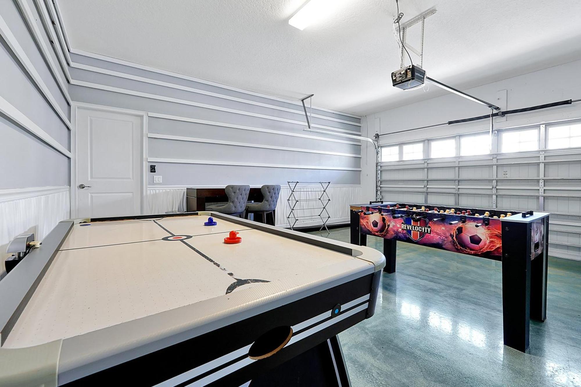Champions Gate Home: Pool, Movie & Near Holiday home *