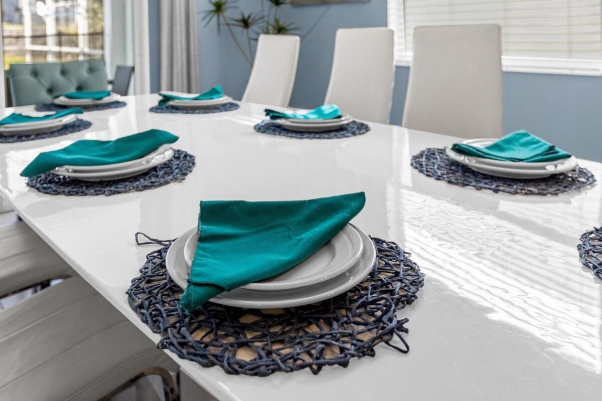 Holiday home Dazzling 6br W Pool 1564f 1511