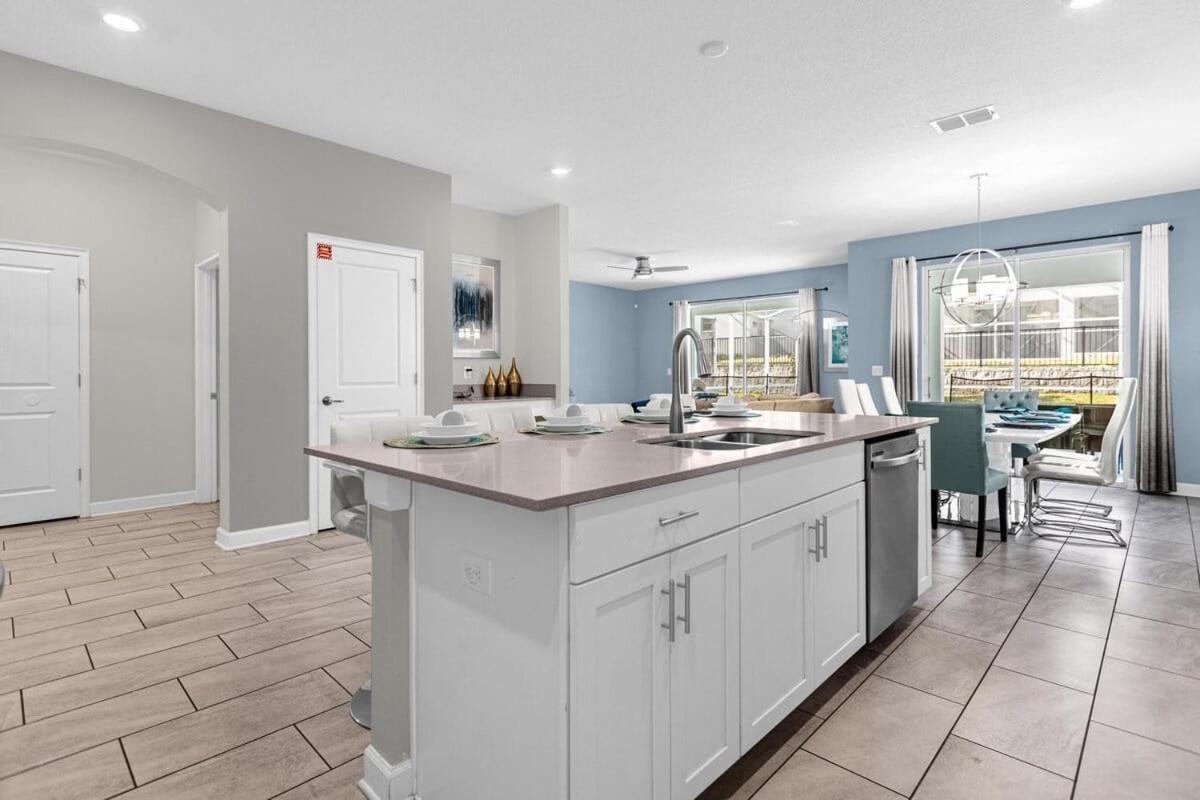 Dazzling 6br W Pool 1564f 1511 Holiday home Davenport