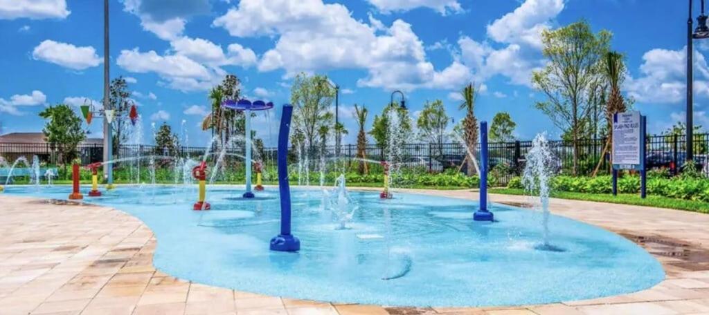 Dazzling 5br In Storey With Pool & 1528 Kissimmee